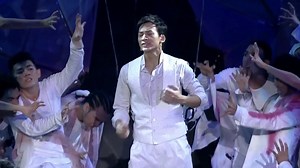 Song : " Piang chai korn nee mai chai poo wiset - I'm not a magician " . Cut from Bie's solo concert in 2011. This concert is called "Love mai glua, glua mai love - Love is not afraid, afraid not to love". #adMoey | Bie Sukrit Wisetkaew Philippines