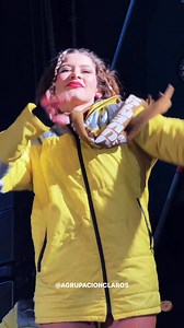 50K views · 900 reactions | Essa chiquilla que me mira 閭 | Jhonny y Su Agrupación Claros | Facebook