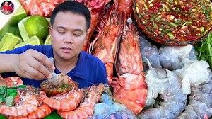 【泰国hagna】8.2更新大只老虎虾，肉质紧实有弹性，蘸着浓郁辛辣的酱汁，非常美味。_哔哩哔哩_bilibili