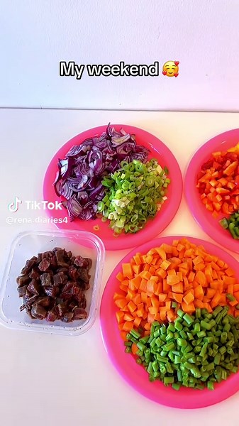 When I decide to remove the lazy version of me and secure my 2 weeks food before resuming school 🤣👌 #foodfyp #fyp #meal #viral #trending