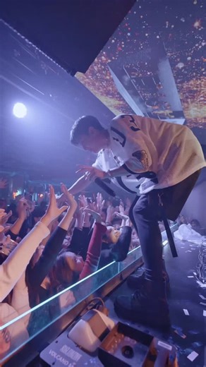 𝘼𝙎𝙏𝙀𝙍 on Instagram: "Real hot night dropped on Tokyo🇯🇵 Aster at Club TK🚀 TK’s stage overflowing with fans made the night feel unforgettable, almost magical!! Who want this again? 東京で最も熱い夜だったあの瞬間🇯🇵 Aster at Club TK 🚀 ファンで埋め尽くされたTKのステージは、まるで魔法のように忘れられない夜となりました。 またこの瞬間を共にしたい人はいますか？ ⠀⠀⠀⠀⠀⠀ 🎧𝙔𝙊𝘼𝙎𝙊𝘽𝙄-夜に駆ける 𝙄𝙉𝙏𝙊 𝙏