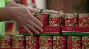 "Canstruction:" Architects, construction engineers build structures out of cans to benefit the hungry
