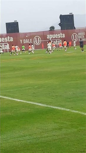Universitario. Practicas de la U en Campo Mar