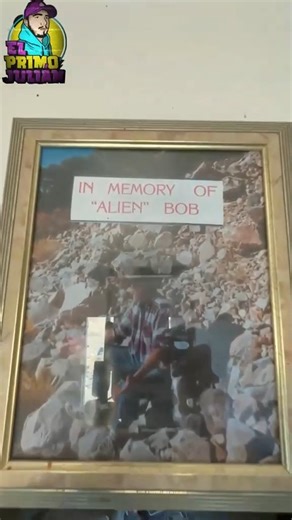 El Primo Julian on Instagram: "La Tétrica Historia De Bob "El Alien" Y Su Misteriosa Desaparición En El Área 51 😱 #alienbob #area51 #Desaparecido #desiertodenevada #lugaresabandonados ugaresabandonados"