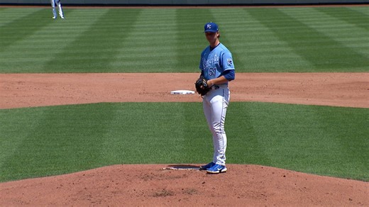 Singer strikes out Wade