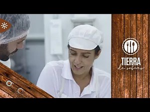 Tierra de sabores |Bosco Benítez se mete en faena para elaborar un exquisito queso payoyo