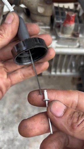 Throttle Cable End Fix with Pop Rivet — Carburetor Install