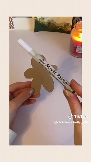 such a cute idea @thispinterestvibe ☽ #christmashollyjolly #christmas #craft #diy #countdown #decor #roomdecor #paper #papercraft #easy #CapCut