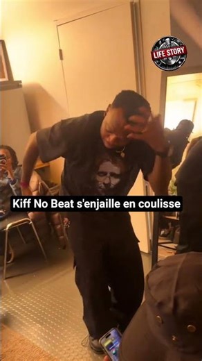 Le groupe Kiff No Beat s'enjaille en coulisse après le concert du Zénith de Paris de Didi B