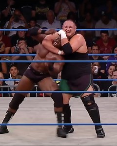 Lashley gets some help from a Kenny King distraction in his world title match with Samoa Joe. | TNA Wrestling