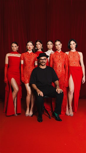 הלב שלי מתפוצץ מאהבה יש רגעים שאני מבין שעשיתי משהו טוב בעולם The Red Collection ❤️ תצוגת אופנה בבית השגריר לרגל השקת מחלקת ראשונה של אייר פראנס העולמי תודה על הזכות לעבוד עם צוות בינלאומי תודה לצוות שמגשים לי את החלומות כל פעם מחדש תןדה לאורטל שעשית לי את הביוטי הכי מדויק בעולם תודה לאלון ולרינת המהממים ותודה לדניאל שלי שצועד איתי יד ביד כל פעם אמן לבשורות טובות ❤️ | דרור קונטנטו שמלות כלה