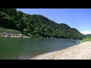７月の米代川 秋田県能代市二ツ井 七座神社付近