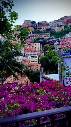 33K views · 1.6K reactions | ✨Things You Can’t Miss in Positano ✨ Positano is the jewel of the Amalfi Coast — pastel houses, hidden beaches, and sunsets that feel like a dream. Here are the must-dos you can’t miss on your vacation. If Positano is on your list, save this guide, see comments  #positano #amalficoast #iglifestyle #amalficoastitaly | Positano Amalfi Coast | Facebook