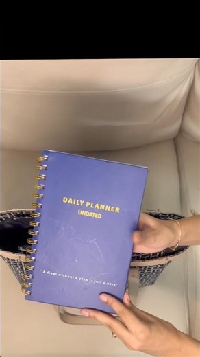 Office Tote Bag Packing | Everyday Work Must‑Haves #office #packing #workessentials #viral #shorts