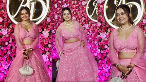 82K views · 423 reactions | Debolina Bhatacharya At Arti Singh Sangeet Function  | Varinder Chawla | Facebook