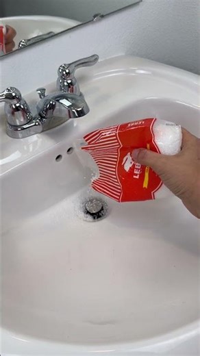 Your Plumber Hates This One Trick #CleaningHacks #DIY #HomeHacks