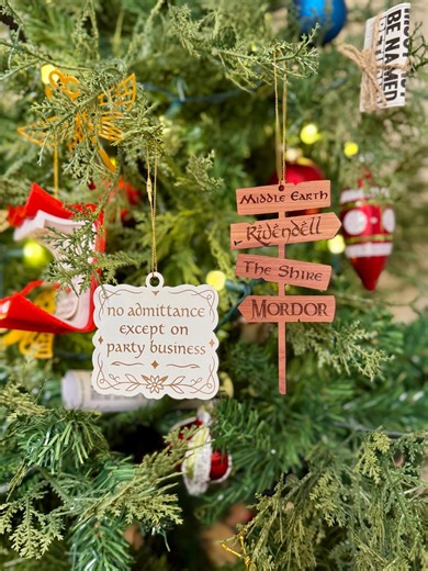 Lord of the Rings Ornament Set | Cedar Wood Middle Earth Decor - Etsy