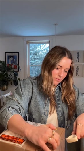 Frédérique Hamel | PAAAAARDOOOOONNNNN ?!?! Cœur de citron, en librairie le 11 février prochain 📚🍋 Merci @saraprune et @koeditions , je suis absolument rien... | Instagram