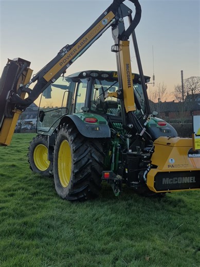 Spring Hedge Cutting with John Deere Equipment