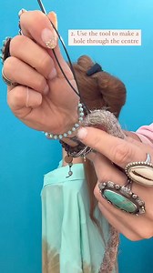 ‼️New install technique‼️ to try when you struggle with slipping Dreadlocks. Try it out with your self-installs or for Dreadlock Artists 🙌 Find all dreadlocks sets and accessories on the website: https://saltydreads.com Tool used in this video: https://saltydreads.com/product/dreadlock-and-bead-install-tool/ . . . #dreadlocktutorial #hairtutorial #howto #hairproblem #hairsolution #haireducation #dreads | SaltyDreads