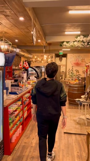 Getting excited about the new year doesn’t mean everything is figured out. It just means choosing hope, even when there are still question marks. If you’re feeling a mix of excitement and uncertainty — let’s normalize that. Growth often comes with both. Trusting the process doesn’t mean having all the answers; it means believing you’ll figure things out as you go. And on the days when the worry feels a little heavier? Pause. Have a coffee or tea with a friend. Sit with a loved one. Share the tho