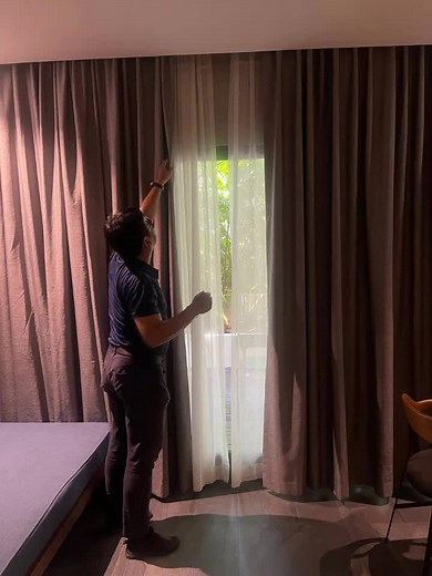 Home Interior Design: Modern Window Styling Ideas