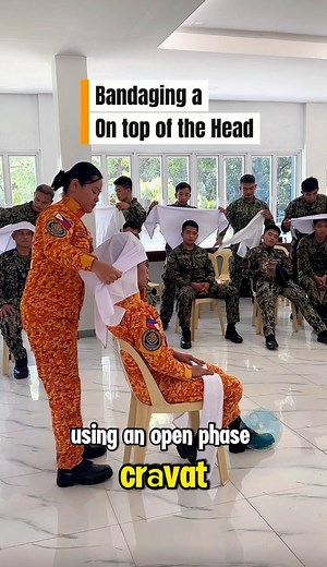 100K views · 2.7K reactions | First aid for Head wounds.啕 … Wrap it up! A firefighter is using a triangular bandage to secure a head wound: apply direct pressure to stop the bleeding 啕 #firstaid #bandaging #safetyfirst #firstaidtraining #firefightertraining #firenuzzle | firenuzzle | Facebook