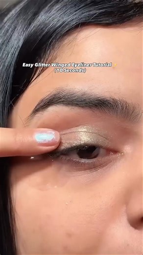 Easy Glitter Winged Eyeliner in 10 Seconds ✨😍 | Hooded Eyes Hack #Shorts #eyemakeup #youtubeshorts