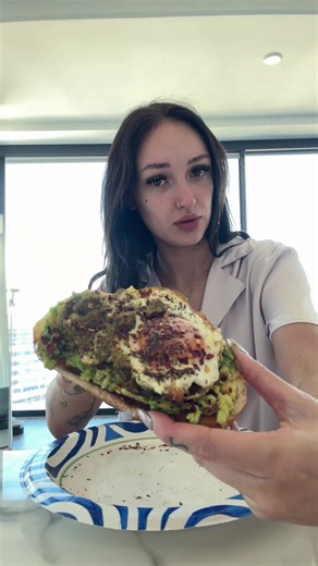 Easy Avo Toast Recipe for Breakfast