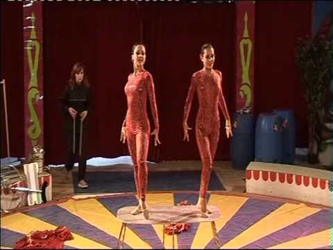 circus act-contortion-ELNARA AND TAMILA