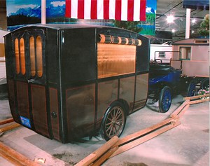 The 1913 Earl Travel Trailer, the Oldest Trailer in the World, Is Still Around and Awesome