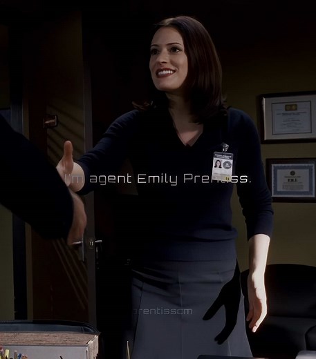 Emily Prentiss Moments in Criminal Minds Episodes