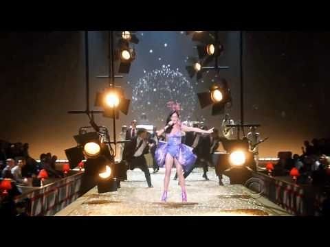 Katy Perry - Firework (Live) at VS