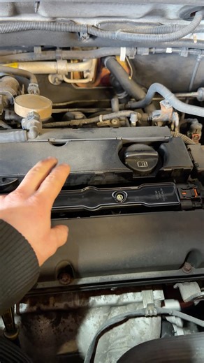 Vauxhall 1.6 1.8 engine management light on traction control light on engine misfiring #mechanic ￼