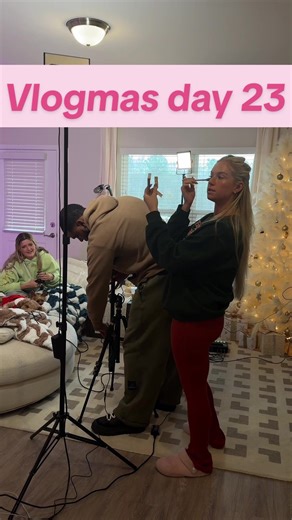 It’s been a while since we’ve spent a full day together!! I love y’all❤️ @Many Waters flash sale coming reallllll soon👀 #vlogmas #Christmas #yourpüdcast #dayinmylife #vlogmasday23