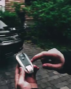 832K views · 10K reactions | Who would want to lift their car with that key - thx to @bat.not.bad #amggts #airlift | Supercar Blondie | Facebook