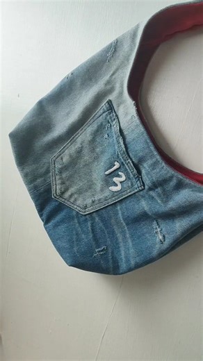 8.7K views · 78 reactions | DIY Hobo Bag from Old Jeans #fbreels #fbviral #diycraft #diyprojects #handmade #sew #handmadecrafts #viral #trending #patchwork | DIY Cheng | Facebook