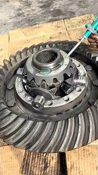 Rebuilding a Truck Differential from Scratch: Full Assembly!