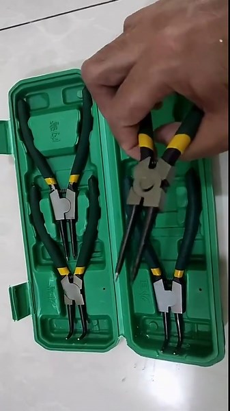 4pcs Circlip Pliers Set In 7-Inch Snap Ring / Circlip Pliers For Retaining And Snap Ring Removal | Lazada PH