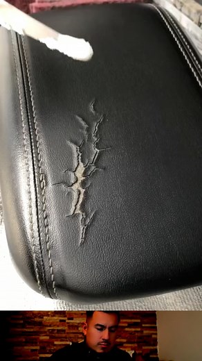 64K views · 217 reactions | Reparación de cuero automotriz #tapiceria #tapicero #tapizados #tapizar #tapicerias #tips #tapiceriadecarros #tapiceriaautomotriz #tapiceriadeautos #cuero #upholstery #upholstered #tutorial #aprender #tutorial #consejos #parati #foryou #viralvideo #virals #fyp | Yakar Tapissier | Facebook