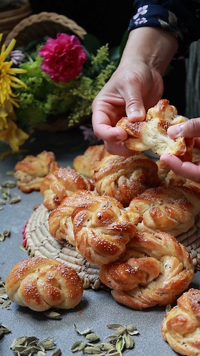 Today I will be sharing my Swedish cardamom buns recipe. It’s hard to pronounce its real name (Kardemummabullar) so we will just call it cardamom buns. These cardamom buns will give you a lovely change from the very typical cinnamon buns that we consume quite often. The amount of cardamom can be more or less based on your preference but I would say if you are not a regular user of cardamom then just start with one tablespoon for this recipe. That will give you the right amount of flavor that can