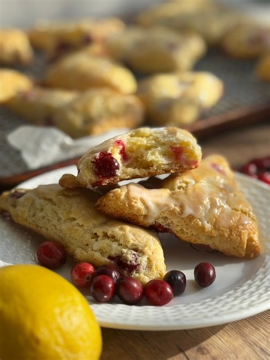 These lemon cranberry scones are so good and on my rotation for weekend breakfast! I really don’t like dry scones and I know some people say that’s the way they’re supposed to be, but I beg to differ 😂 I really don’t enjoy choking on my breakfast lol! I have a full length YouTube video on how to make these scones! https://youtu.be/tmwvdM7L25E Full recipe: https://frannielovesfood.com/desserts/lemon-cranberry-scones/ #scones #baking #homebaker #recipe #easyrecipes #homemadefood #homemade #bakewi