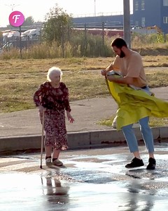 5.1M views · 10K reactions | Elderly lady receives a helping hand crossing the road | Fabiosa Daily | Facebook