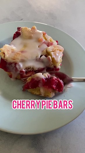 Delicious Cherry Pie Bars Recipe