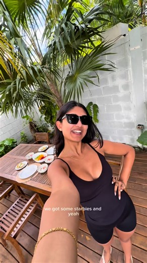 Reetu Maz on Instagram: "“you’re so lucky” NO. It looks glamorous now, but it wasn’t always like this. This life didn’t come from luck, it came from LEARNING, TAKING ACTION AND STAYING CONSISTENT. Years ago I was building from zero, testing, failing, restarting online businesses. Years of hard work, discipline, and not quitting when it would’ve been easier to stop. This is what happens when you stay consistent and crack the code. Comment ‘TRAINING’ to learn ‼️ LAST chance to get into tonight’s f