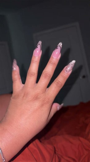 Everything about these are the opposite of my usual but they look amazing 😍 #frenchtipnails