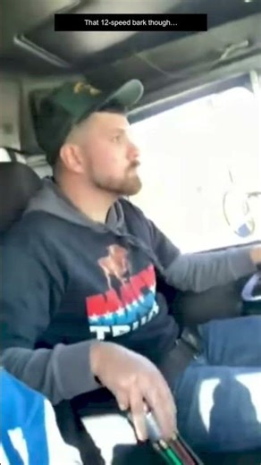 12 Speed Shiftin #shorts #12Speed #MackTruck #RowingGears #TruckTok #OldIron #dieselpower