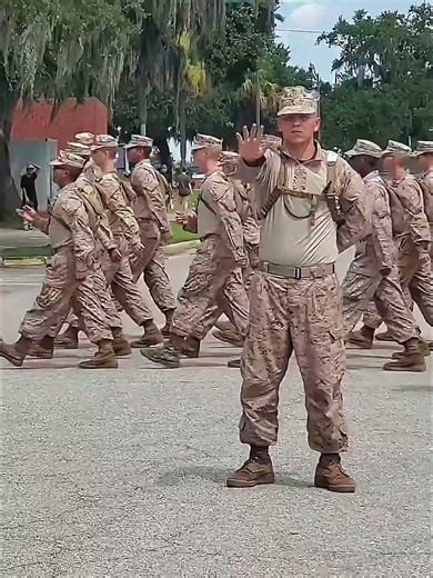 The U.S. Marine Corps Way of Saying "Make Way" 🇺🇸 ⭐ #usmc #usmarines #marinecorps