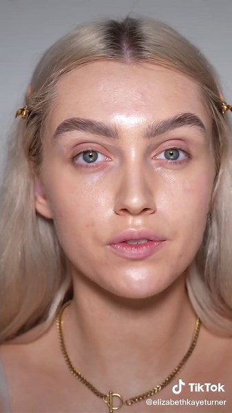 Easy Christmas party makeup ❤️ inspo @nikkimakeup_ #christmaspartymakeup #makeup #easymakeuptutorial #makeuptutorial #easymakeup #christmasmakeup #makeuplook #festivemakeup #makeupideas #makeupforbeginners