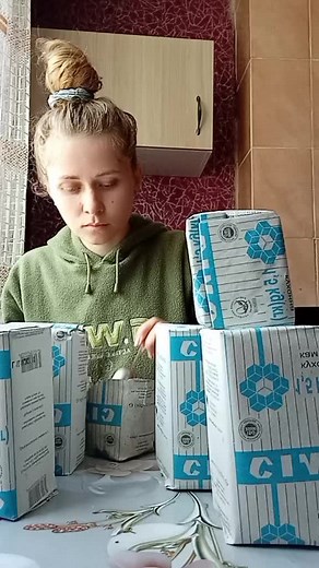 Inventory Management with CIVI Boxes in a Cozy Setting